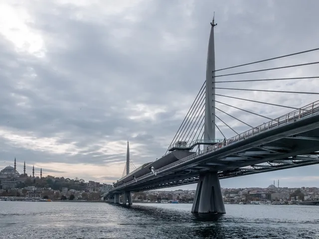 Haliç Metro Köprüsü