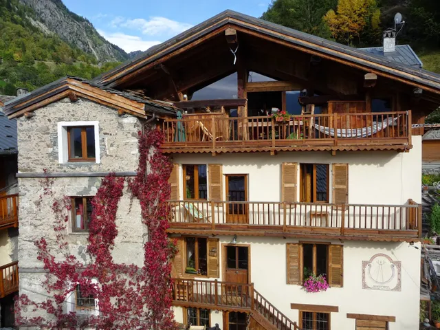 Chez Michel. Cottage And Room D Hôte