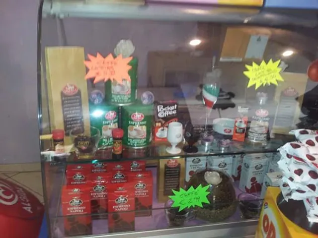 BAR PEOPLE'S CAFè di Capocefalo Lidia