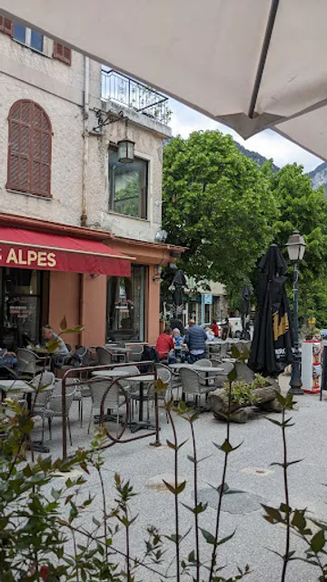 GRAND HOTEL DES ALPES