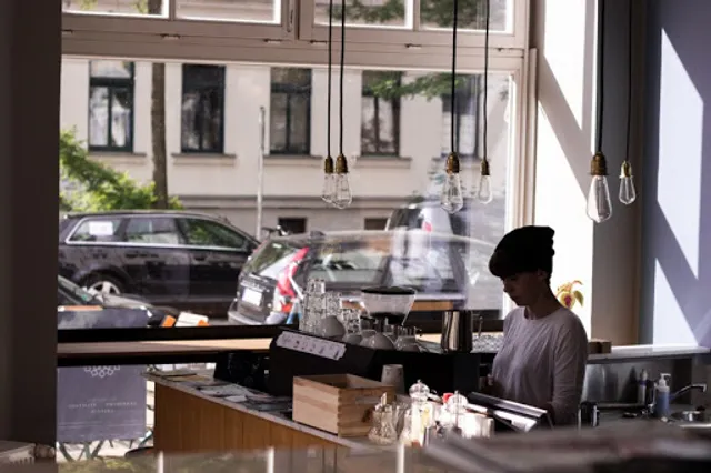 Jimmy Orpheus, Café & Bar