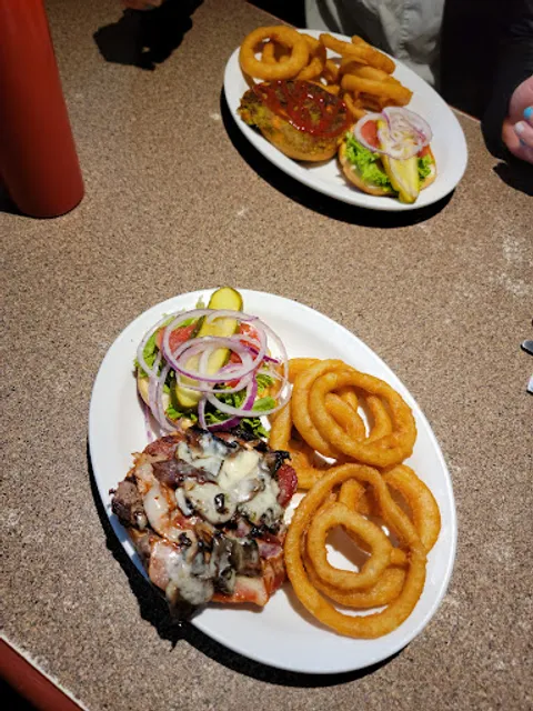 Armour Mountain Restaurant