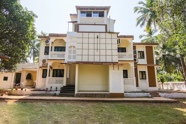 OYO La Petite Near Dabolim Airport