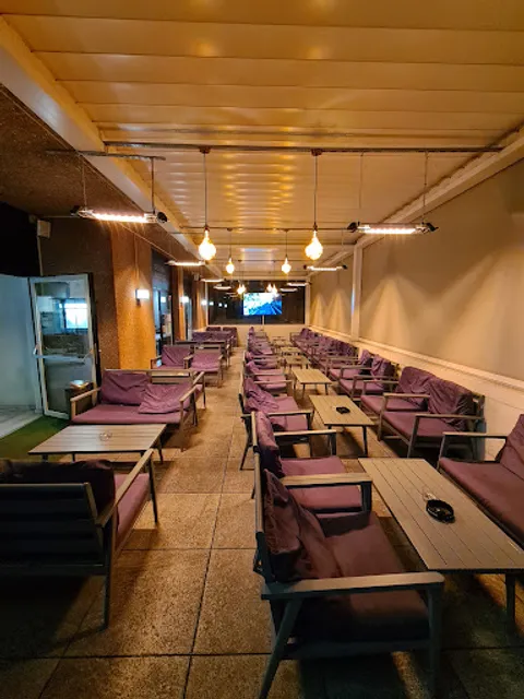Royal-Shisha Bar & Lounge