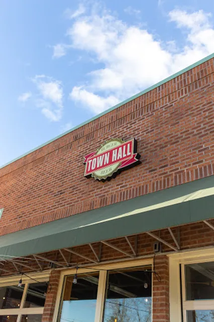 Town Hall Burger & Beer Holly Springs