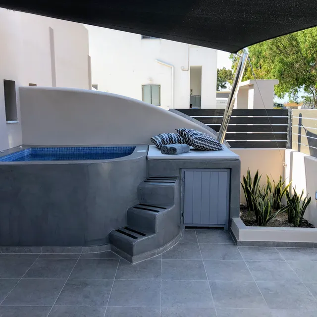 Potamida Santorini Luxury Suites