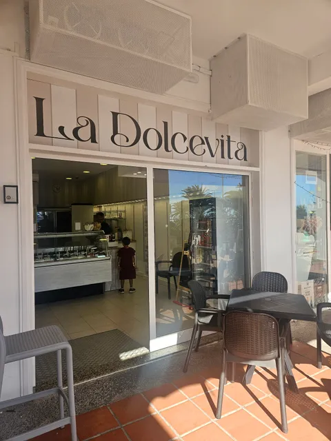 La Dolcevita