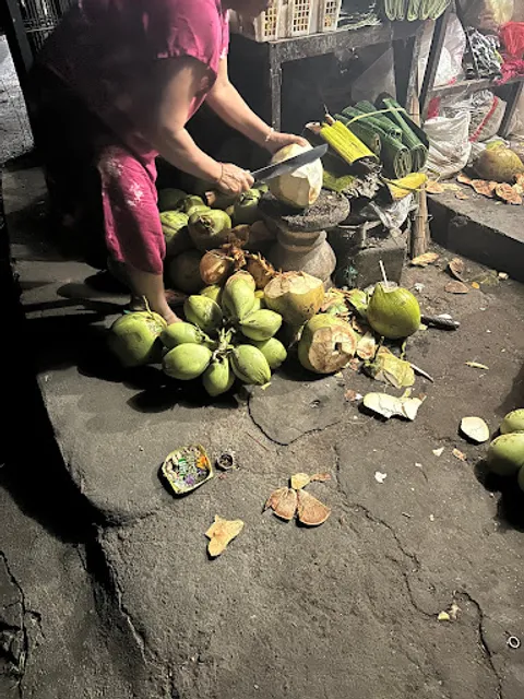 Warung Muslim Mak Titin