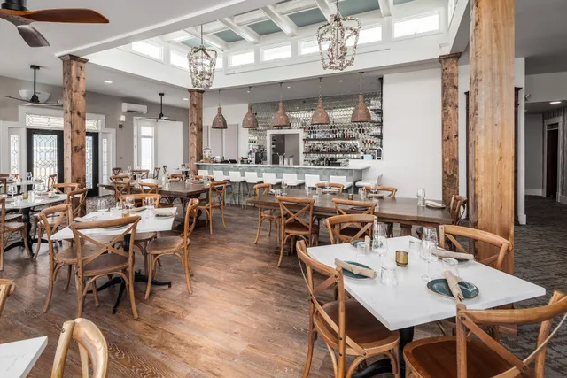 Bistro 1904 at River Forest Manor