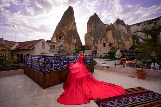 Glory Art Stone House