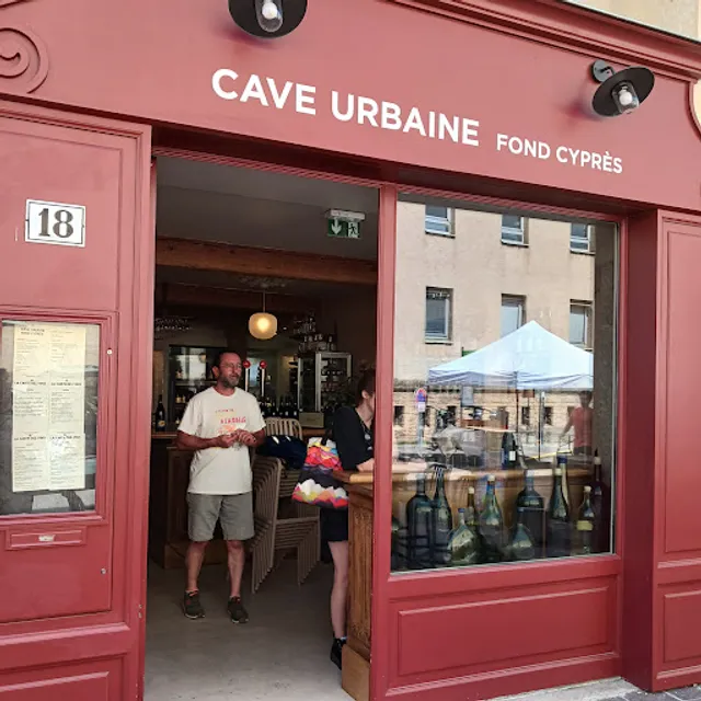 Cave Urbaine - Fond Cyprès
