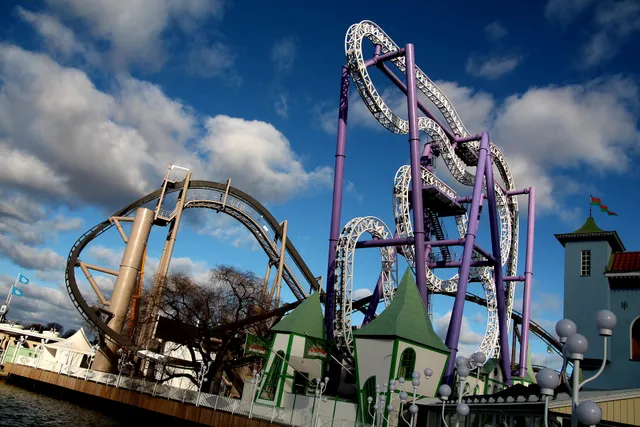 Monster - King of Roller Coasters