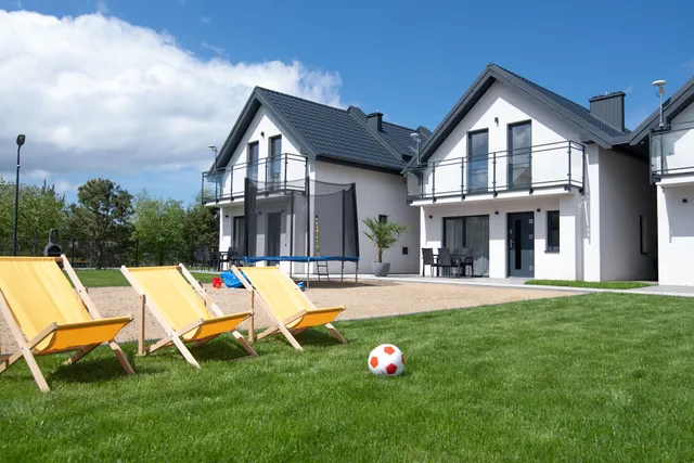 CAŁA NAPRZÓD - Komfortowe domki nad morzem