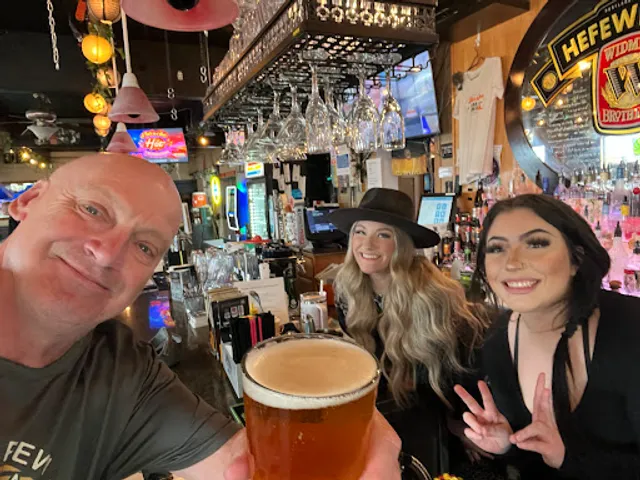 Harrison Bar & Grill