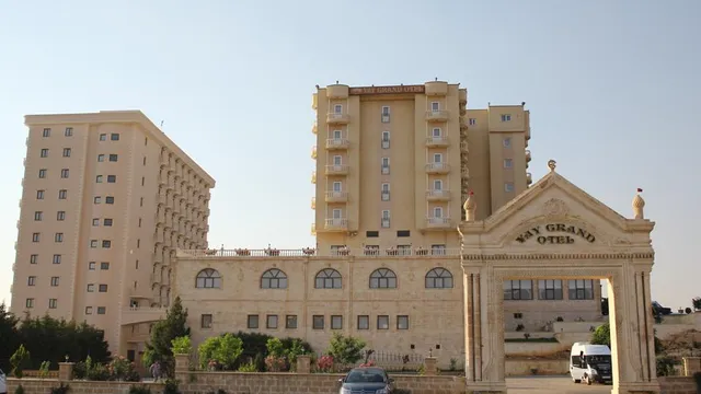 Yay Grand Restaurant