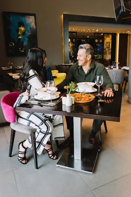 Los Vitrales Restaurante León Centro Max