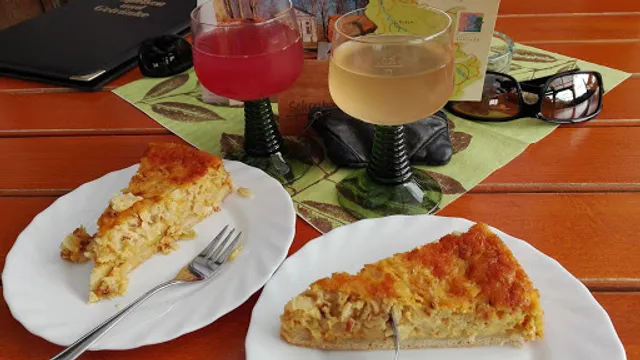 Weinstube 1. Weinkönigin Inh. Irene Weisflug