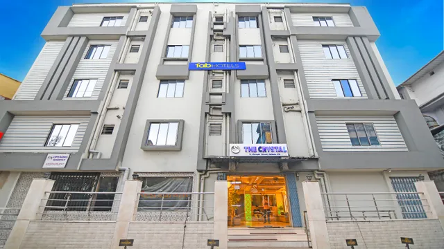 FabHotel The Crystal