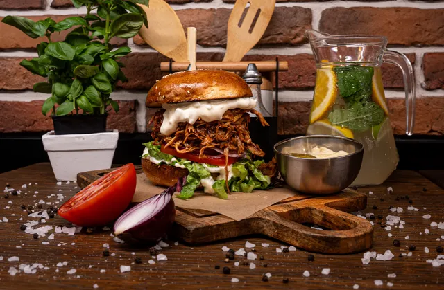 Arena Pizza & Bistro