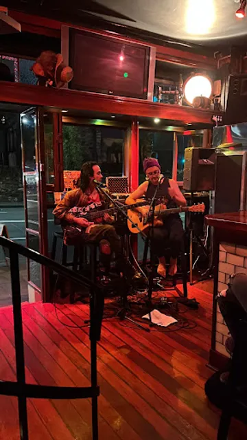 Different Drummer Bar