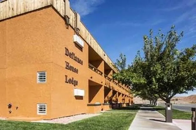 Defiance House Lodge