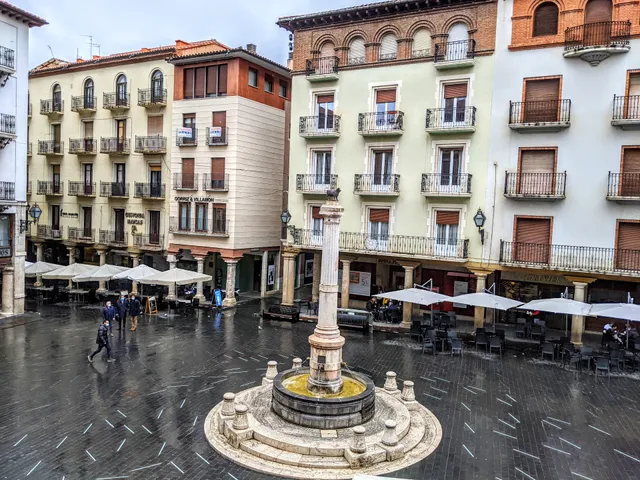 Apartamentos Plaza del Torico Teruel