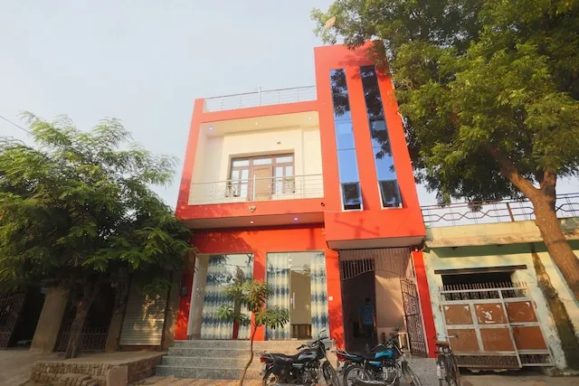 OYO 48648 Hotel Dezire