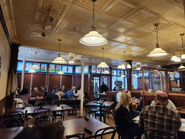 Amber Rose Restaurant & Catering