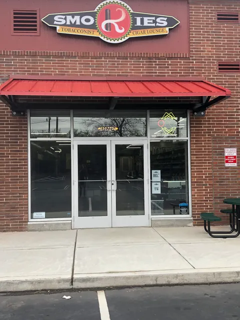 Smokies Cigar Lounge