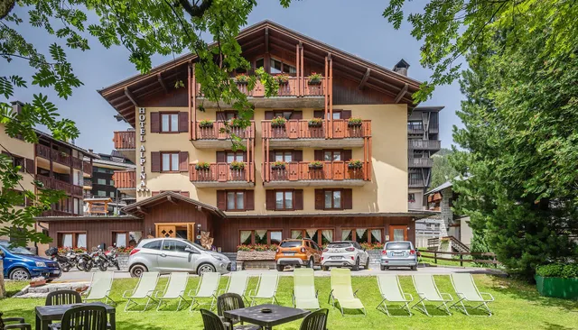 HOTEL ALPINA