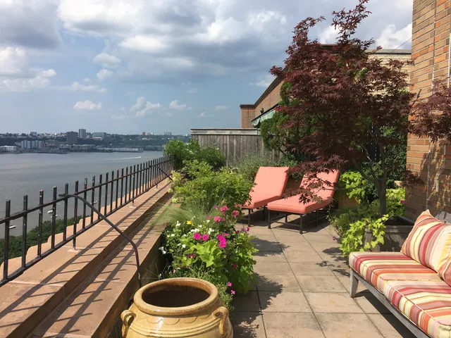 Metropolitan Garden Design