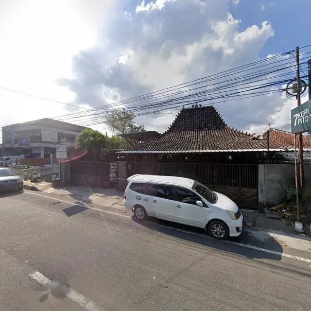 Harian Lokal Coffee & Co.