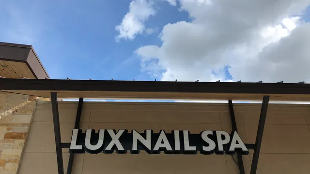 Lux Nail Salon Kyle TX