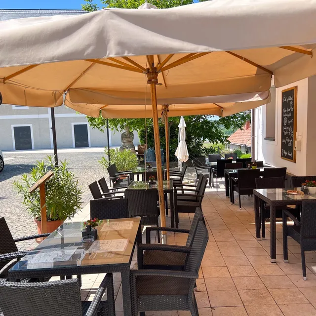 Tihany Retro Pizzéria