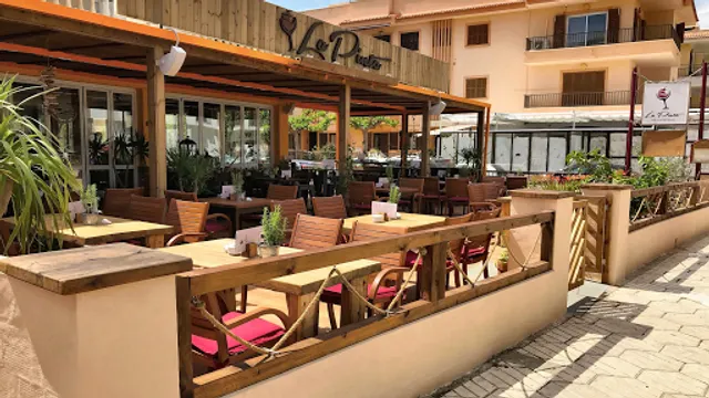 La Pinta Bar-Restaurant