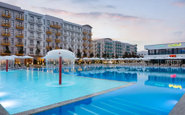 Отель "Город Mira Family Resort & Spa Anapa Miracleon5"