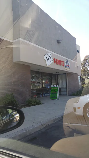 2WINS CLOTHING (J & S T-SHIRTS)