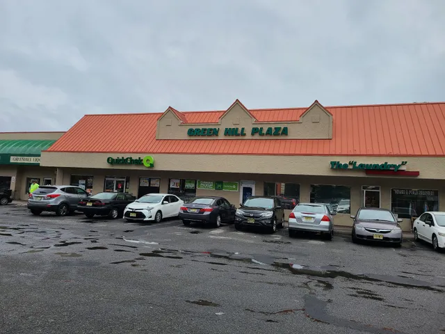 Green Hill Plaza