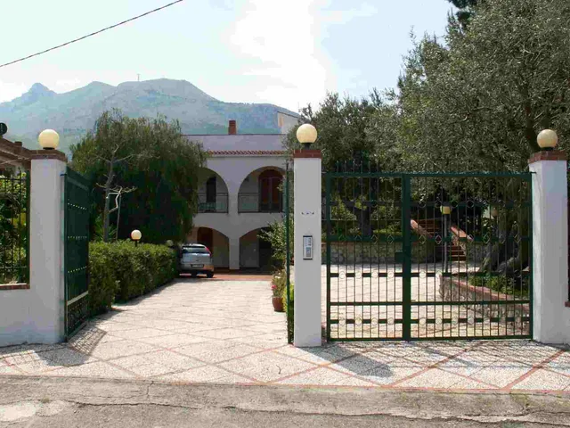 Villa Manzone