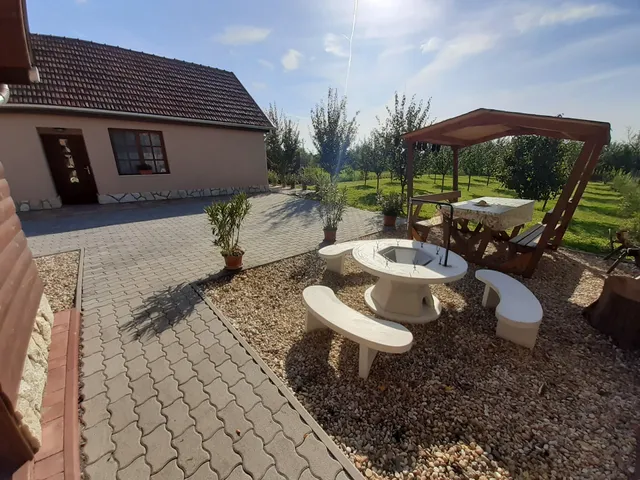 Szilvaliget Vendégház Tolcsva