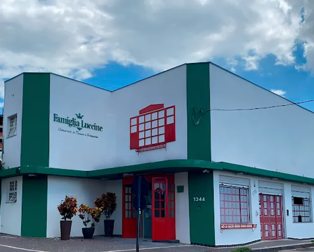 Famiglia Luccine • Massas Italiana