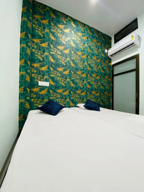 Dhanwantri niwas Guest house