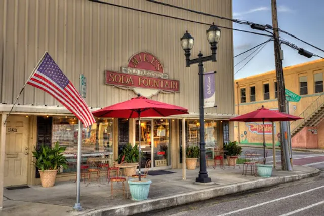Mike's Old Fashioned Soda Fountain