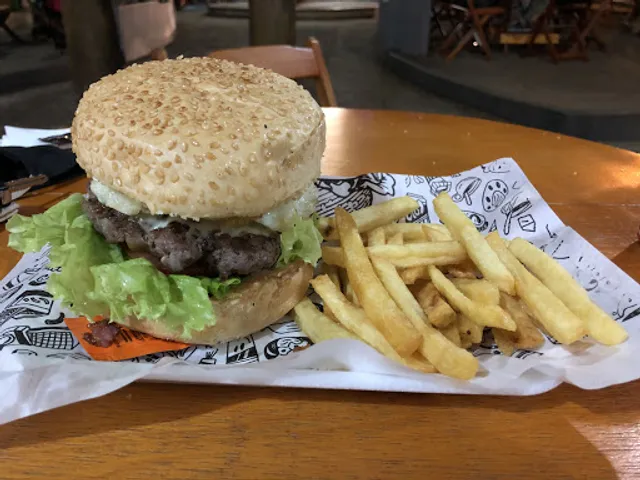 Srta. Petit Hamburguer Artesanal