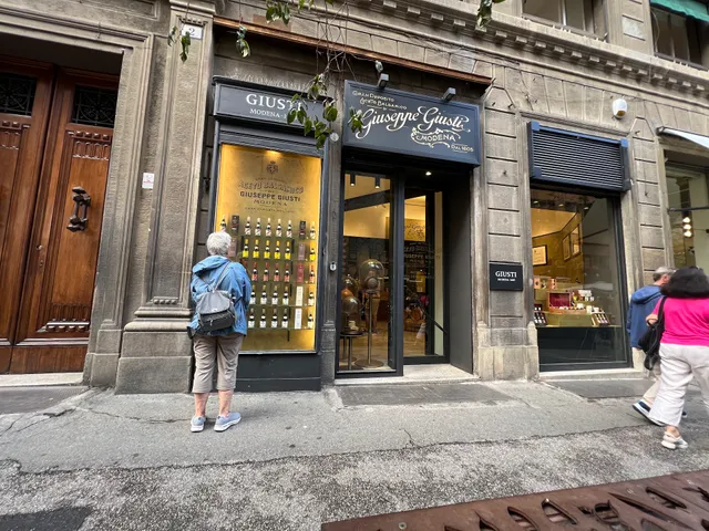 Giusti Boutique Bologna