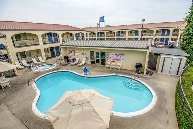 Motel 6 Lodi, CA