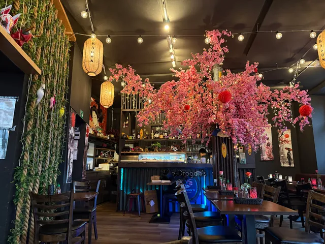 The Dragon‘s Sushi Ramen Bowls & Vietnamesische Restaurant
