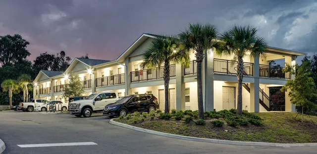 Baymont by Wyndham Ocala Suites