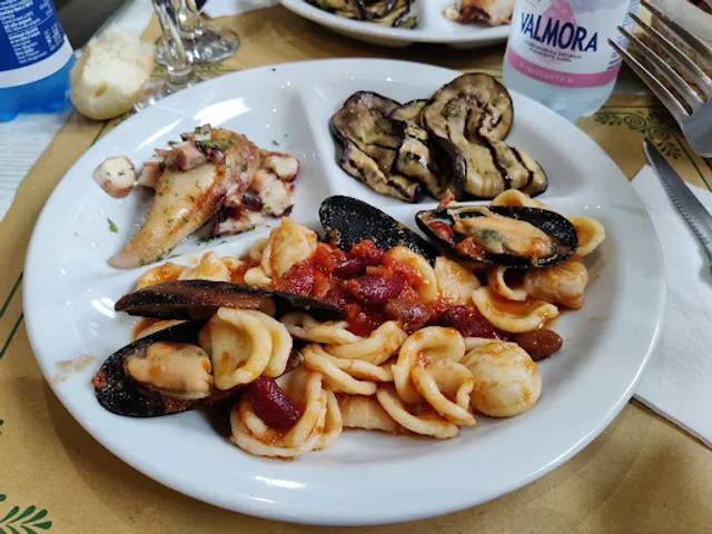 Rewind Coffee & Food