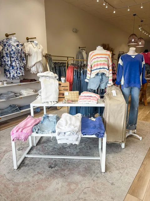 Modern Creek Boutique, LLC